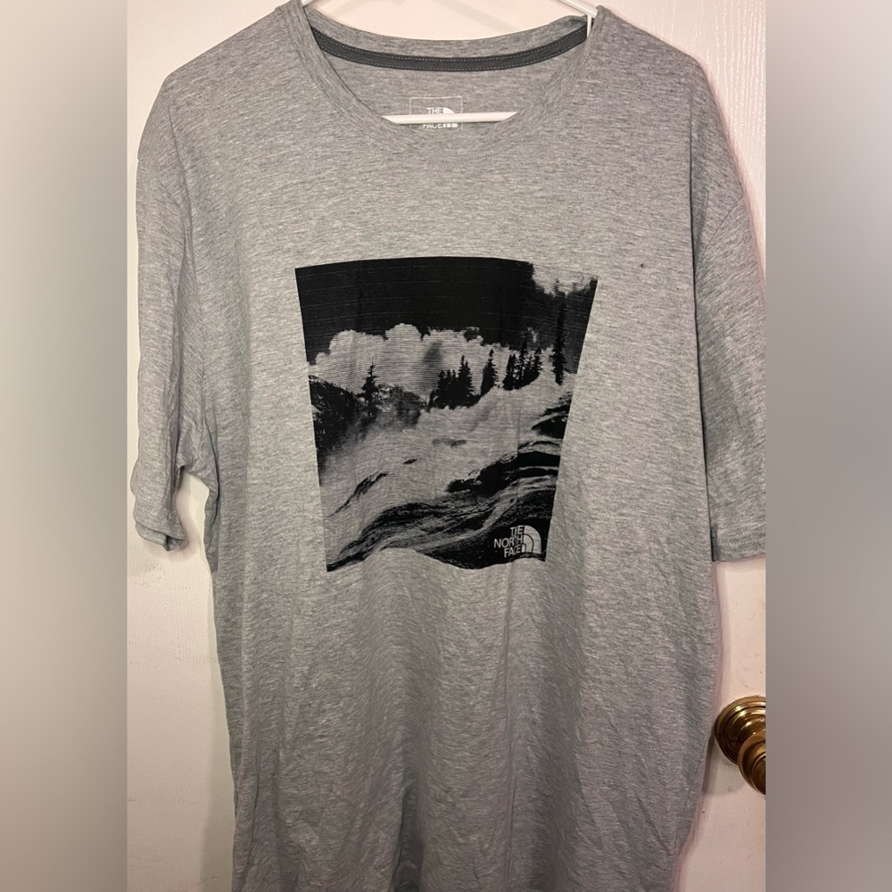 Men’s North Face Graphic Tee